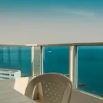 Apartamento en Cartagena Edificio El conquistador Sector el Laguito - By Corfeinco