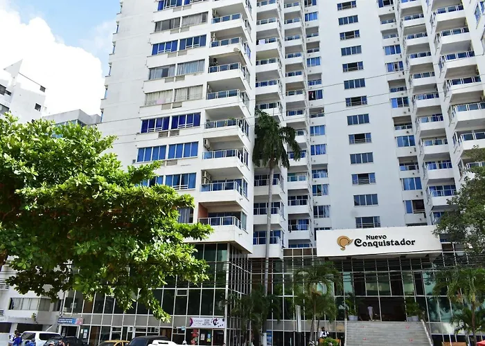 Apartamento en Cartagena Edificio El conquistador Sector el Laguito - By Corfeinco